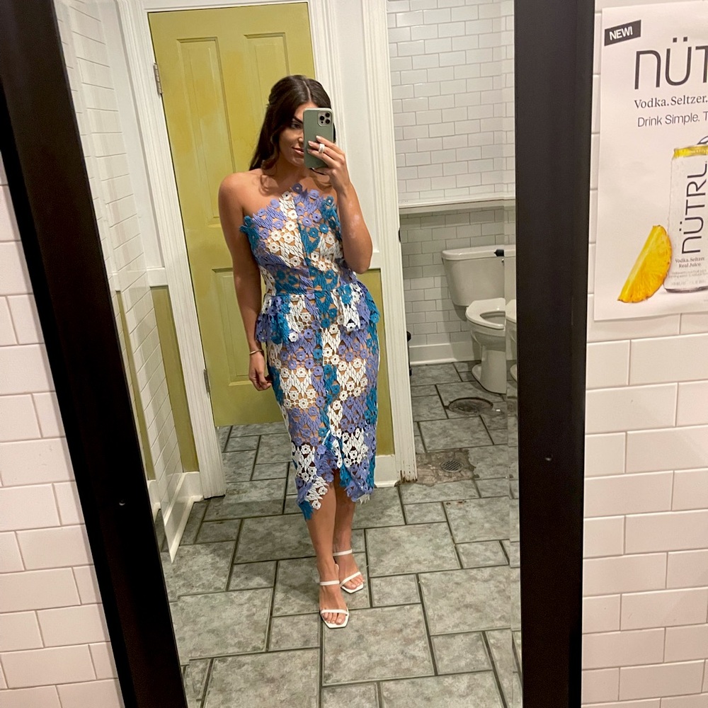 Elliatt Lace Dress